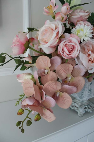 Emanuela kompozycja w bielonym metalowym pucharze, wys.60cm