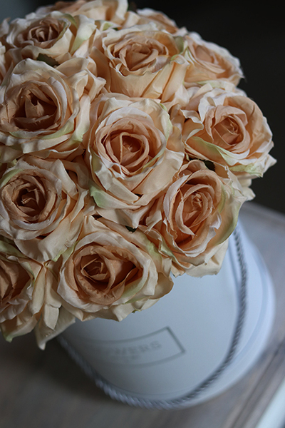 Cafe&Rosa, box / bukiet flowerbox / kompozycja, wys.34cm