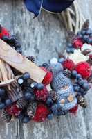 bożonarodzeniowy wianek / stroik Narty, śr.27cm 