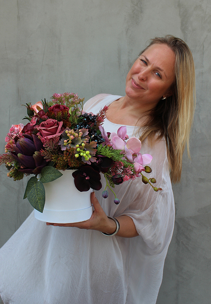 Branella flowerbox / kompozycja kwiatowa z orchideą, wys.36cm