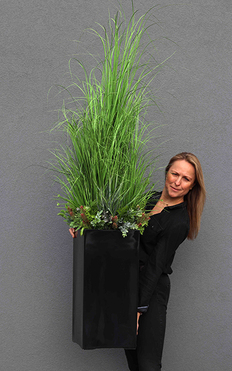 trawy w czarnej donicy fiberglass, Verdana, wys.160cm
