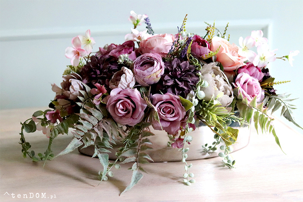 bardzo elegancka kompozycja kwiatowa, Fiolettina 2, wys.20x46x26cm