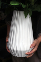 Pudrova kompozycja kwiatowa w wazonie Latina White, wys.80cm