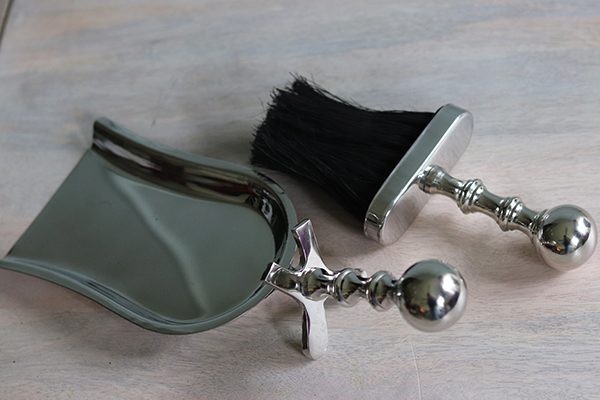 Glamour Shining, zestaw kominkowy, szufelka i miotełka, wym.32x9x13cm