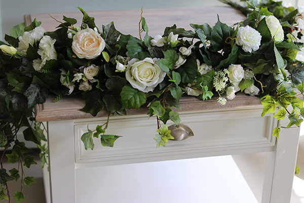  elegancka girlanda z białymi kwiatami, Gerotto, dł.1m