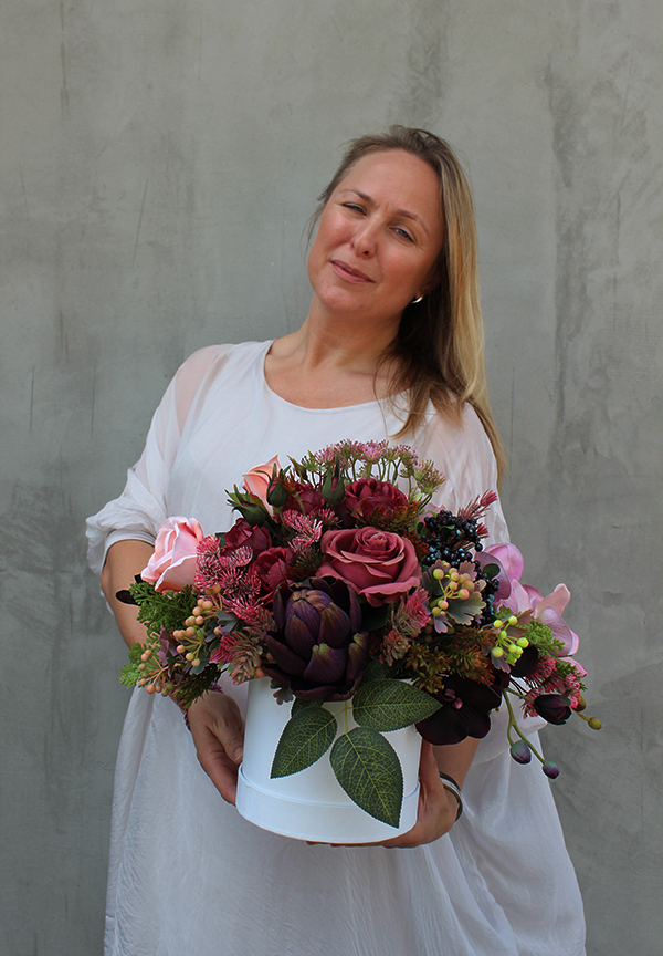 Branella flowerbox / kompozycja kwiatowa z orchideą, wys.36cm