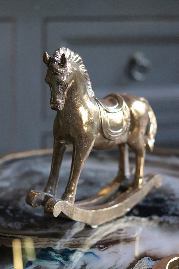 figurka Złoty Konik, wym.18x20x5cm