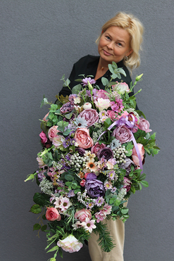 Erudia, bogata fioletowa wiązanka nagrobna, dł.88cm