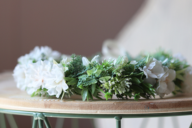 Ferruna, komunijny kwiatowy wianek na głowę, rozmiar uniwersalny