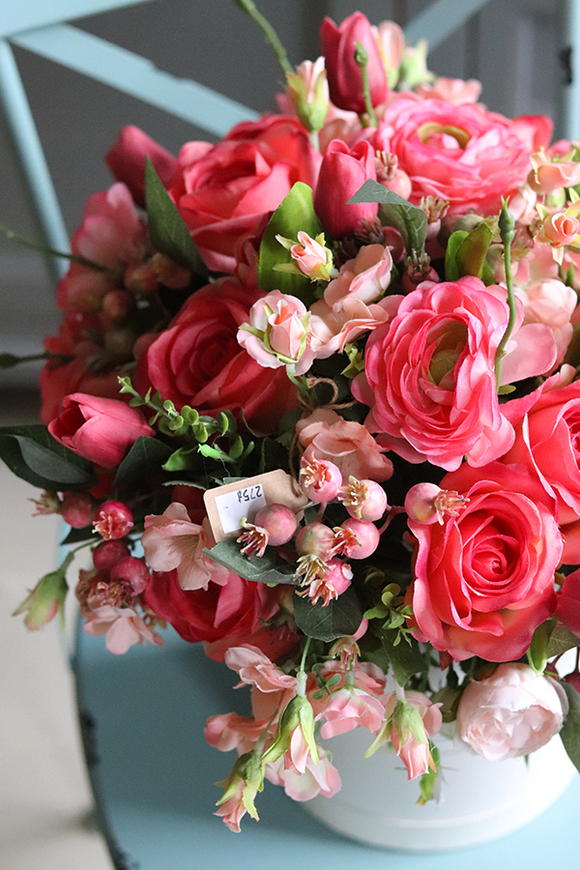 Dianna, romantyczny flowerbox / kompozycja w białym pudełku, wys.43cm