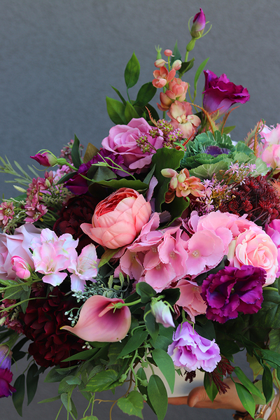 Settia, bogata kompozycja kwiatowa nagrobna, wym.56x78cm