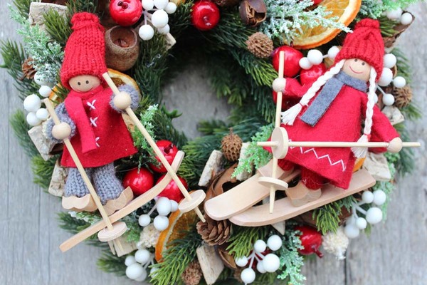 Narciarze świąteczny wianek / stroik śr.26cm