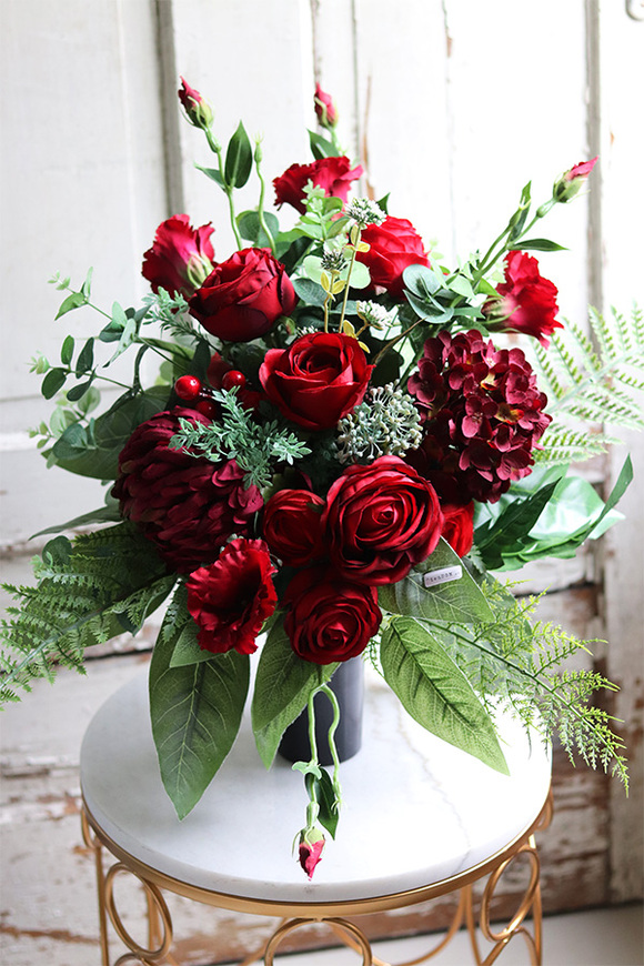 Reddito, bukiet nagrobny z czerwonymi kwiatami, wys.54cm 