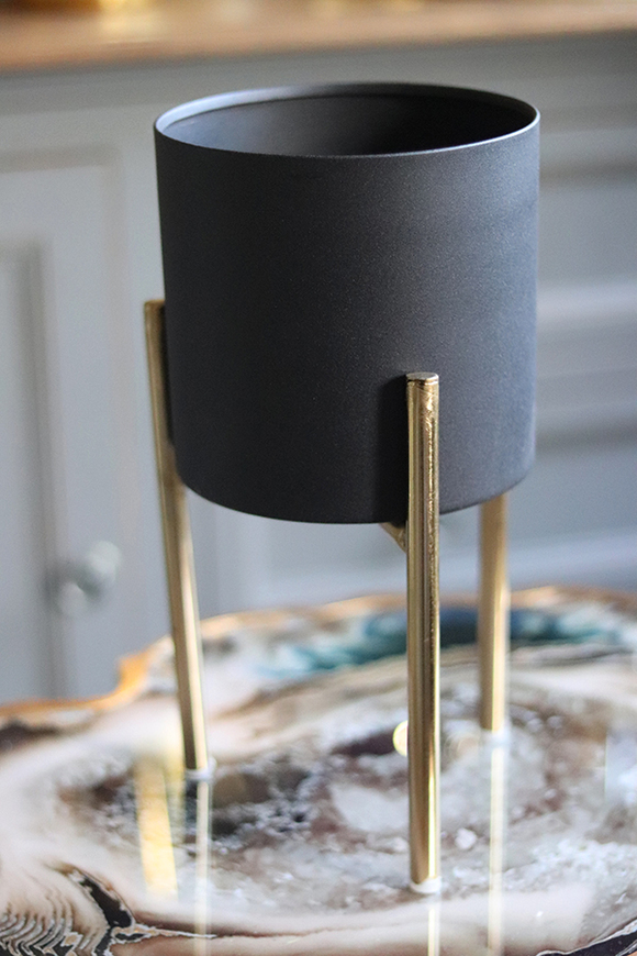 Golderro Pot Small, osłonka metalowa na nóżkach, wym.16x16x29cm