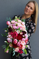 kompozycja kwiatowa / bukiet w drewnianej skrzynce, Mollano, wys.25cm