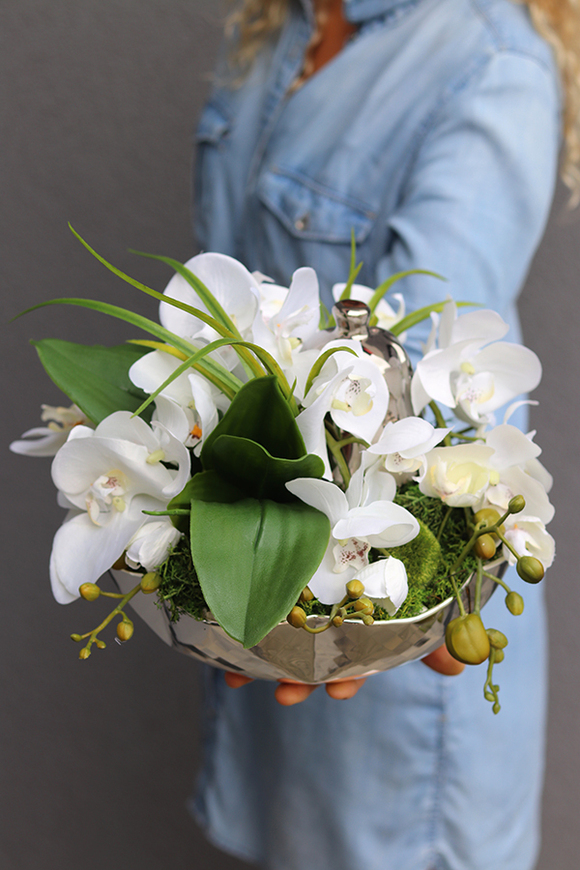 Dekoria Pear, storczyk kompozycja kwiatowa w srebrnym naczyniu, wym.22x23cm