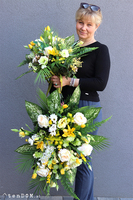 Lorena, wiosenny bukiet / dekoracja nagrobna, wys.58cm 