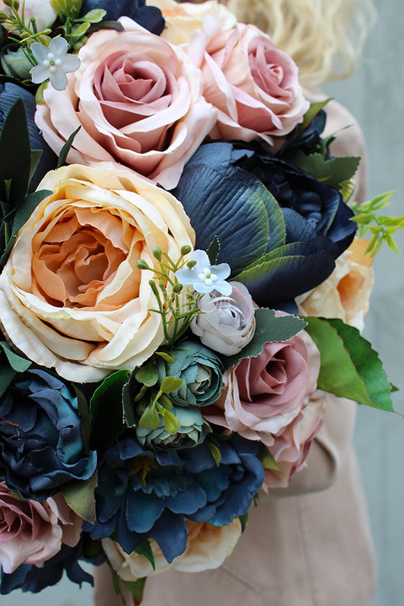 Flamenco kompozycja kwiatowa / bukiet / Flowerbox, wys.36cm