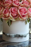 flowerbox różany Rosalinda z szarą aksamitką, wys.36cm