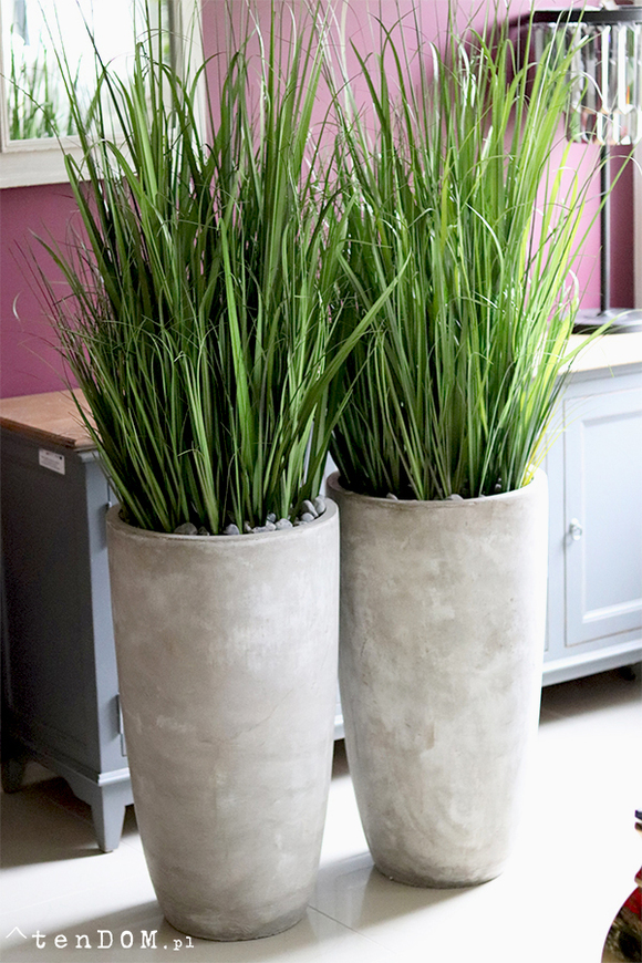 Concrete New, wysokiej jakości sztuczna trawa w betonowej donicy, wys. 175cm