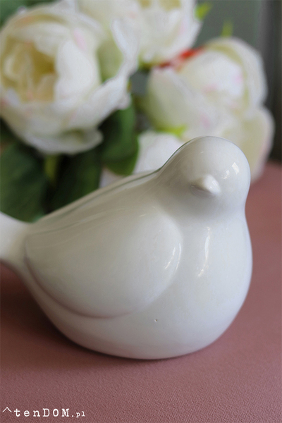 figurka porcelanowa, Biały Gołąb, wym.9x17cm