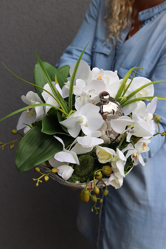 Dekoria Pear, storczyk kompozycja kwiatowa w srebrnym naczyniu, wym.22x23cm