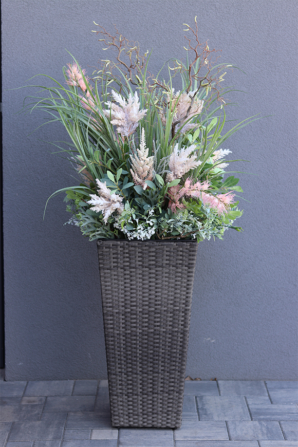 efektowna kompozycja ze sztucznych traw, Albertina Rattan Grande, wys.150cm