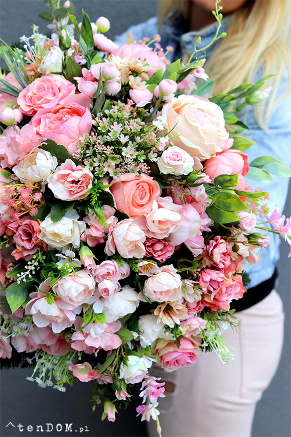 Balea Pianolla, bogata wiązanka nagrobna, wym.58x50cm 