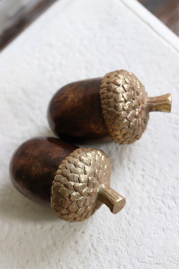 Acorn Yule, figurka dekoracyjna, Żołądź A, wym.12.5x7cm