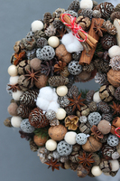 świąteczny wianek z szyszkami, Zimowa Ozdoba, śr.30cm