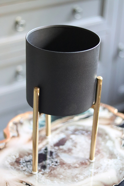 Golderro Pot Small, osłonka metalowa na nóżkach, wym.16x16x29cm