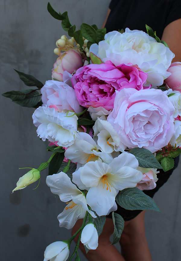 dekoracja kwiatowa, wiązanka nagrobna Lady, dł.55cm