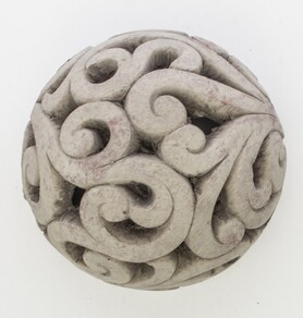 dekoracyjna kula / figurka, Cirrus A, wym.11.5x14cm