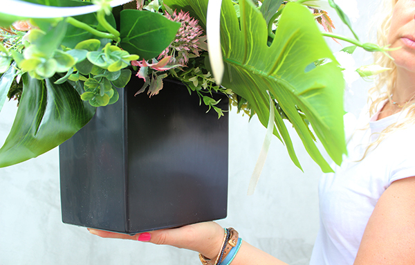 Maria kompozycja kwiatowa dekoracja nagrobna, wys.80cm 