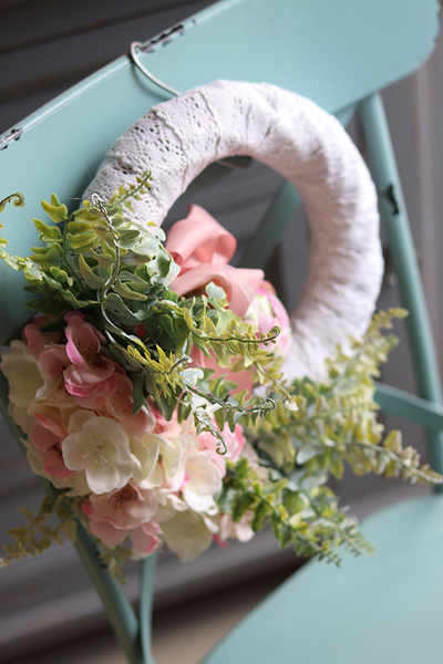 Koronkowa Tilda, uroczy wianek wielkanocny z jajkiem, śr.25cm