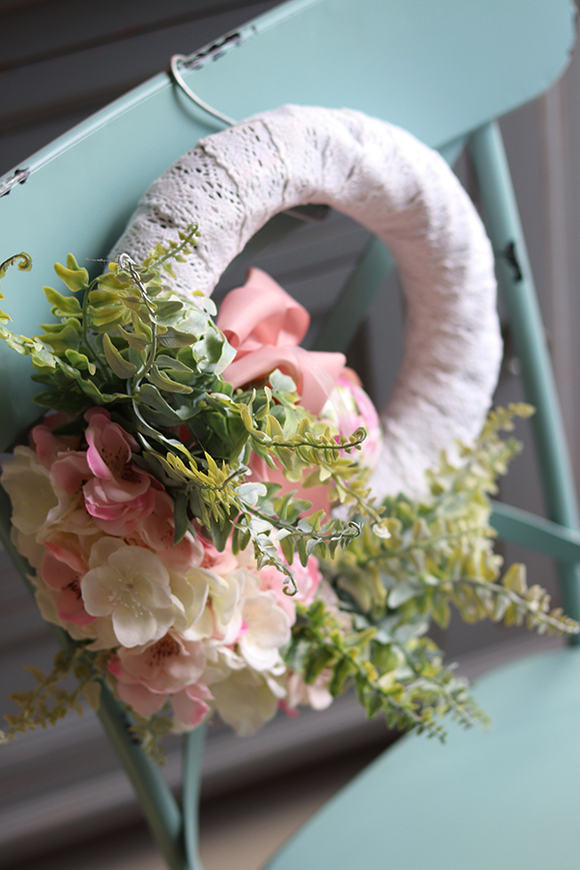 Koronkowa Tilda, uroczy wianek wielkanocny z jajkiem, śr.25cm