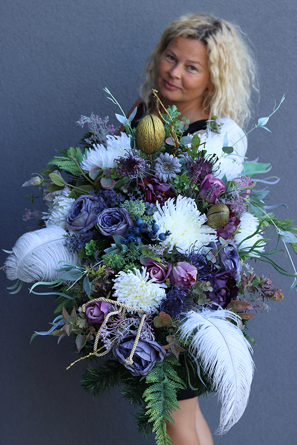 elegancka wiązanka nagrobna, Selenida, dł.77cm