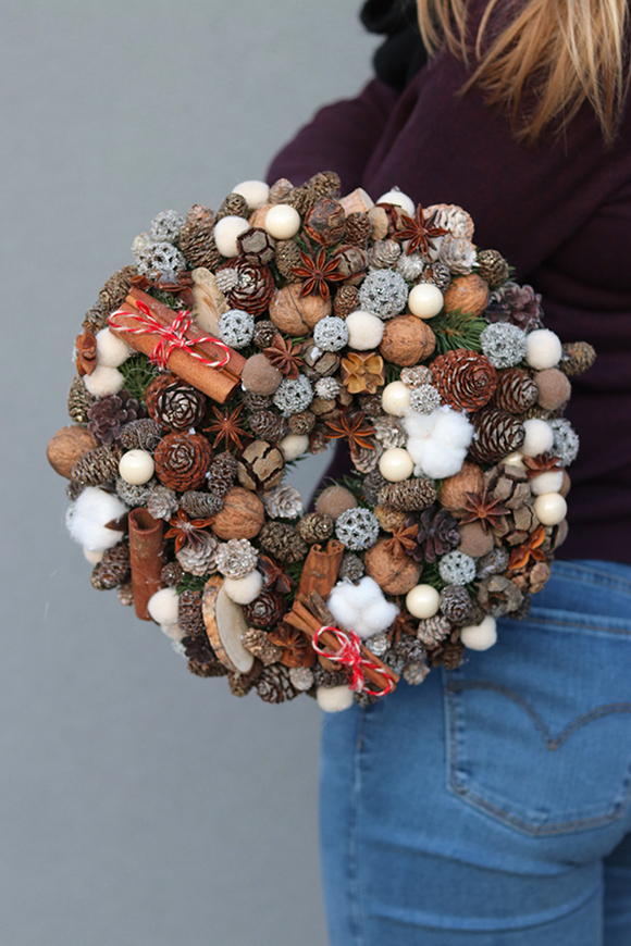 świąteczny wianek z szyszkami, Zimowa Ozdoba, śr.30cm