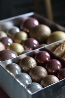 bombki / zawieszki z tworzywa sztucznego, Pudrove Święta, kpl. 31szt