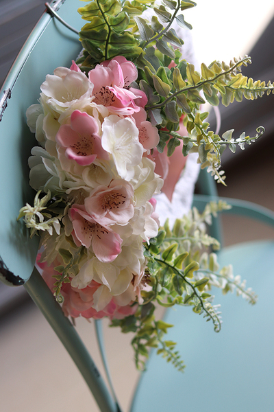 Koronkowa Tilda, uroczy wianek wielkanocny z jajkiem, śr.25cm