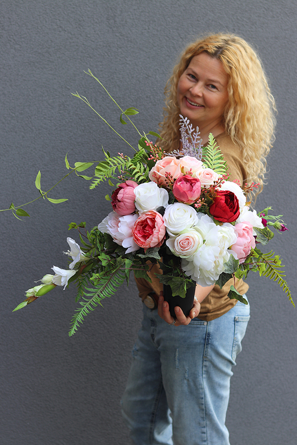 Alina, bukiet nagrobny we wkładzie, wys.42cm