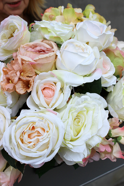 Joanna ogromna piękna kompozycja kwiatowa 80x48x45cm