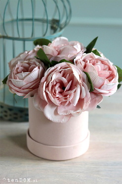uroczy welurowy flowerbox z piwoniami, Severna Pink, wys.22cm