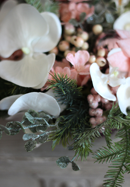 dekoracyjny stroik ze storczykiem Zimowa Joanna, wym.22x28cm 