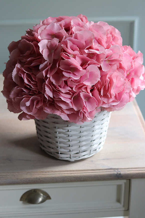 kosz różowych hortensji, Ferana, wys.35cm