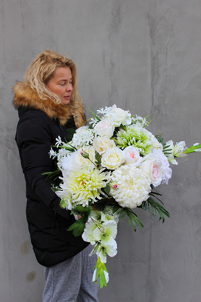 kompozycja kwiatowa dekoracja nagrobna White, dł.90cm, wys.50cm  