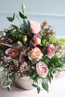 Figaro Cinderella,efektowna kompozycja kwiatowa w lustrzanym wazonie, wys.48cm 