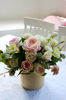 kompozycja kwiatowa / bukiet Romantic Roses, wys.40cm