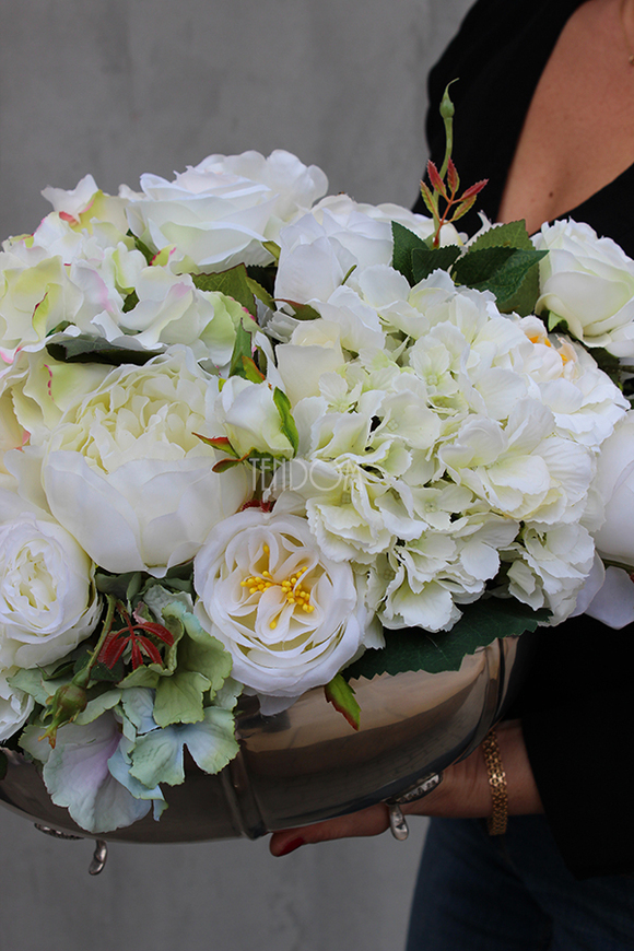 Elegance kompozycja kwiatowa w cynowanym ekskluzywnym naczyniu wys. 30cm, śr. 50cm