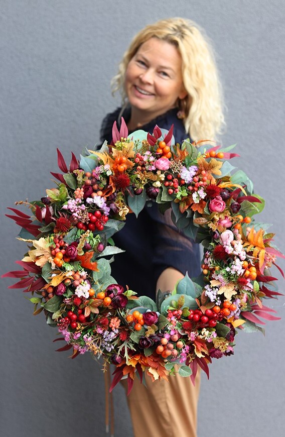 atrakcyjny kwiatowy wianek, Jesienna Muzyka, śr.44cm 